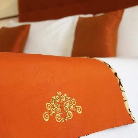 Ammi Cepu Hotel Kamer foto