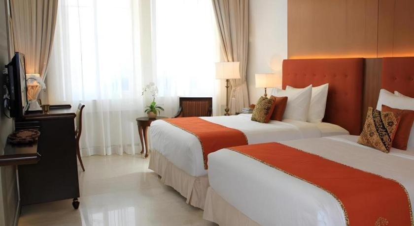 Ammi Cepu Hotel Buitenkant foto