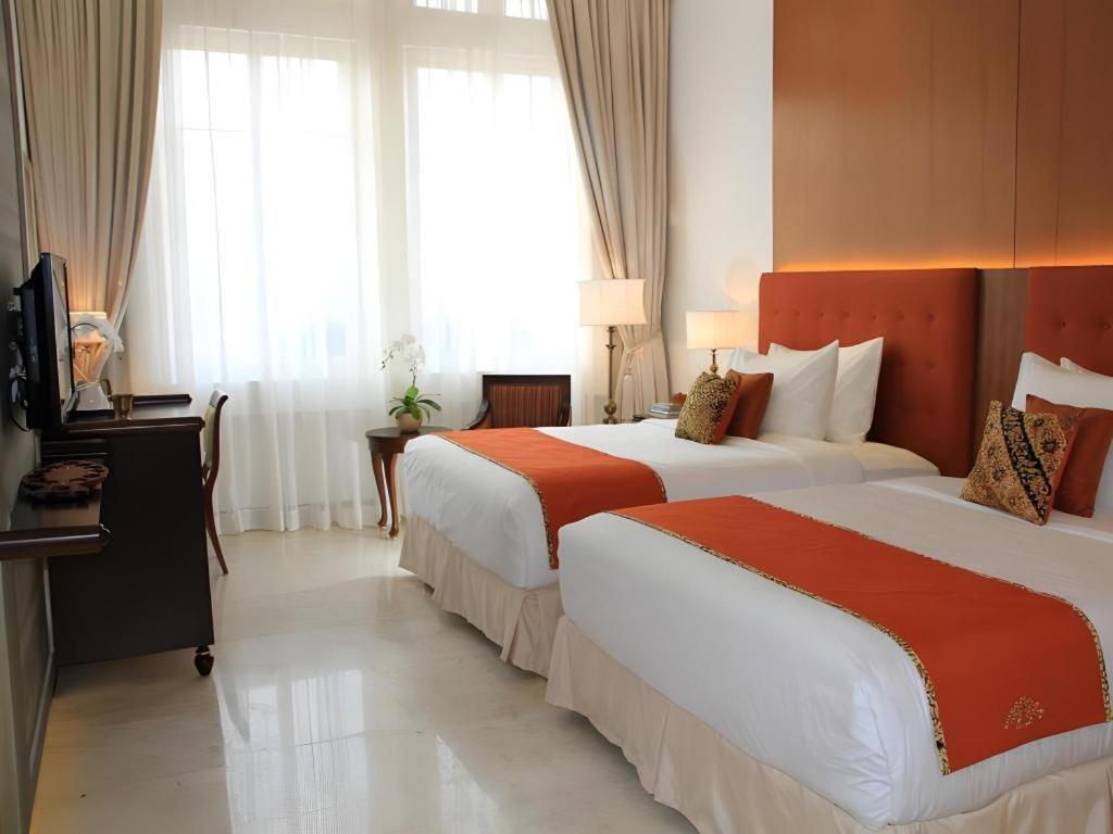 Ammi Cepu Hotel Buitenkant foto